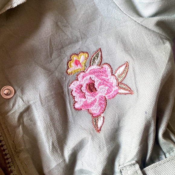 Jacket - Picture 3 of 3